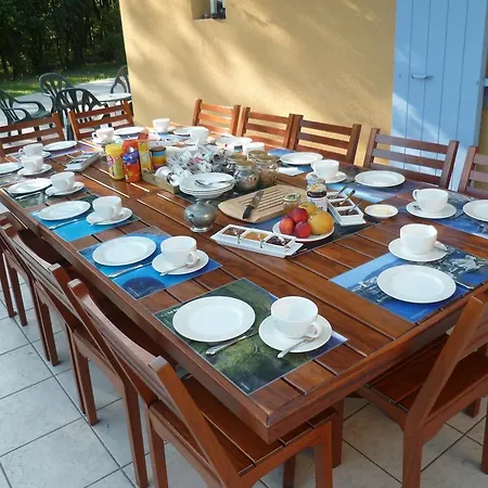 Les Chenes De L'escoutay Frühstückspension 3*