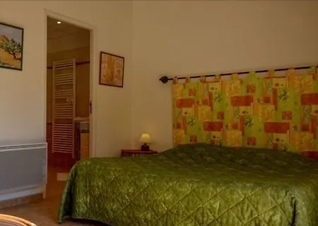 Les Chenes De L'escoutay Frühstückspension 3*